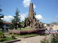 Kastamonu Atatürk ve Şerife Bacı Anıtı