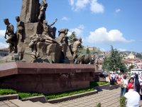 Kastamonu Atatürk ve Şerife Bacı Anıtı
