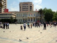 Konak Meydanı